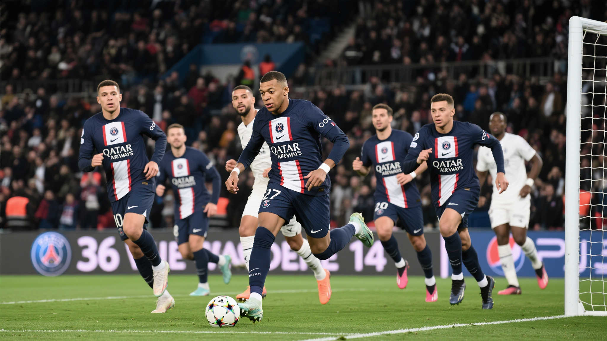 巴黎火力全开,36场比赛中有14场实现至少14次射门。 巴黎火力全开,36场比赛中有14场实现至少14次射门。